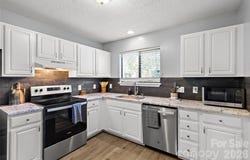 3009 Heathstead Place, Charlotte, NC 28210