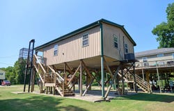 20 E Valley Dr, Highland, AR 72542