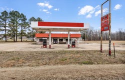 11002 Highway 135N, Lafe, AR 72436