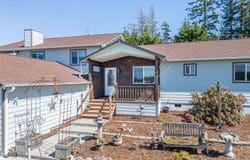 80 Sunshine Plaza, Sequim, WA 98382