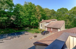 12 Kings Wood Manor, Shelton, CT 06484