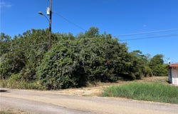 314 N W Front Street, Holland, TX 76534