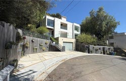 3901 Avenida Del Sol, Studio City, CA 91604