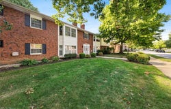 2876 Pease Drive, Rocky River, OH 44116