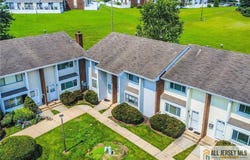 10 Quincy Circle, South Brunswick, NJ 08810