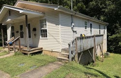 504 A&B N Brewer St, PARIS, TN 38242
