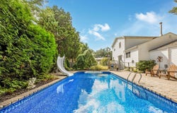 60 Jaycox Avenue, Islip, NY 11751