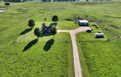 11725 S Pecan Bottom Rd, Tishomingo, OK 73460