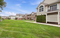 21950 Aberdeen dr, Macomb Twp, MI 48042