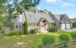 68 Front Street, Oak Bluffs, MA 02557