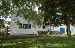 107 E Sunset Drive, Bourbon, IN 46504-1533