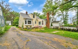 111 FOREST HILL DRIVE, AVON LAKE, OH 44012