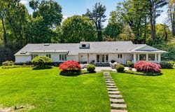 14 Ormond Park Road, Glen Head, NY 11545