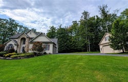15010 Bates Creek Drive, Chardon, OH 44024