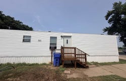 911 E Duke St. #3, Vermillion, SD 57069