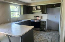 904 E Smith Street, Springfield, MO 65803