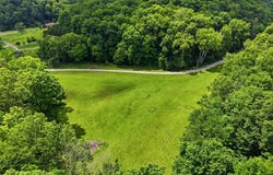 1639 Eucalyptus Dr, Byrdstown, TN 38549