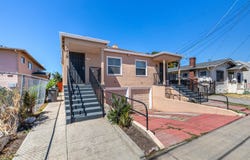 1821 74Th Ave, Oakland, CA 94621