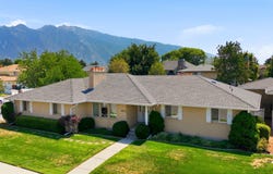 1852 E WILD WILLOW Ln, Sandy, UT 84093