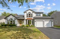 565 Rutgers Lane, Elk Grove Village, IL 60007