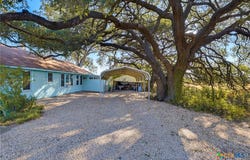 616 Lay Road, Lockhart, TX 78644