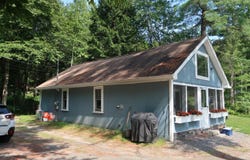 510 Sunflower Lane E, Sidney, ME 04330