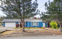 38225 MOUNT HOPE Dr, Lebanon, OR 97355