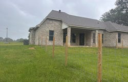 38 S Caesar Oaks Drive, Carriere, MS 39426