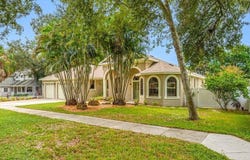114 IRWIN ST E, SAFETY HARBOR, FL 34695