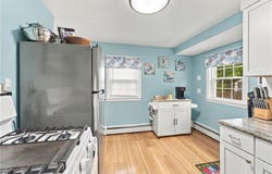 12 Deacon Avenue, Warwick, RI 02886