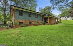 1223 Rosedale Street, Toccoa, GA 30577