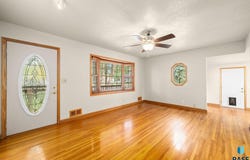 503 E Willow St, Harrisburg, SD 57032