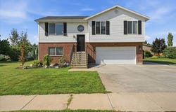 2514 W 2250 N, Clinton, UT 84015