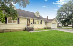 6 Harold Avenue, Hempstead, NY 11550