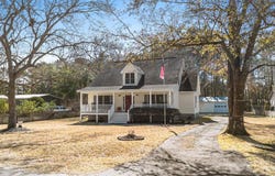 5113 Pee Dee Ln., Murrells Inlet, SC 29576