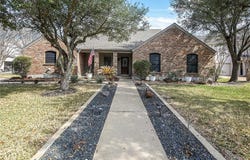 2301 E Briargate Drive, Bryan, TX 77802