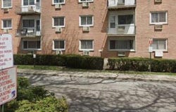 8541 N Lotus Avenue, Skokie, IL 60077