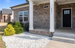 321 Wyburn Place, Burns, TN 37029