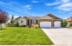 628 E COACH Ln, Grantsville, UT 84029
