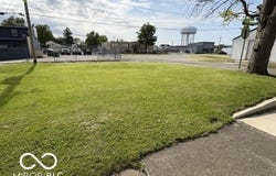 1201 S Mulberry Street, Muncie, IN 47302