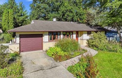 540 Edgewood Lane, Elk Grove Village, IL 60007