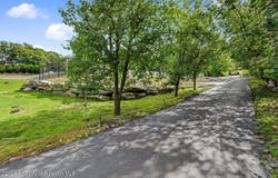 4372 Elmhurst Boulevard, Dunmore, PA 18505