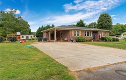 114 1st Street, Central, SC 29630