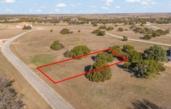 7420 S Aberdeen Drive, Cleburne, TX 76033