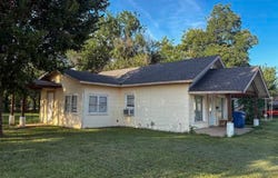 406 E. Walnut Ave., Enid, OK 73701