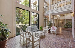 405 S PERKINS Rd, Memphis, TN 38117