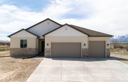 523 E HETFIELD Dr, Grantsville, UT 84029