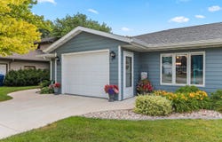 1051 MAIN Street, WRIGHTSTOWN, WI 54180