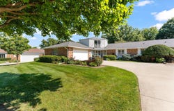 3812 Fields S Court, Champaign, IL 61822