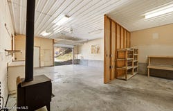 2895 Upper Pack River Rd, Sandpoint, ID 83864